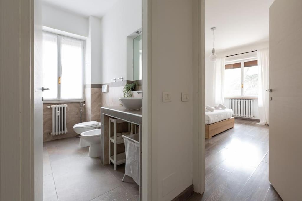 מילאנו Large Apartment Close To Metro מראה חיצוני תמונה