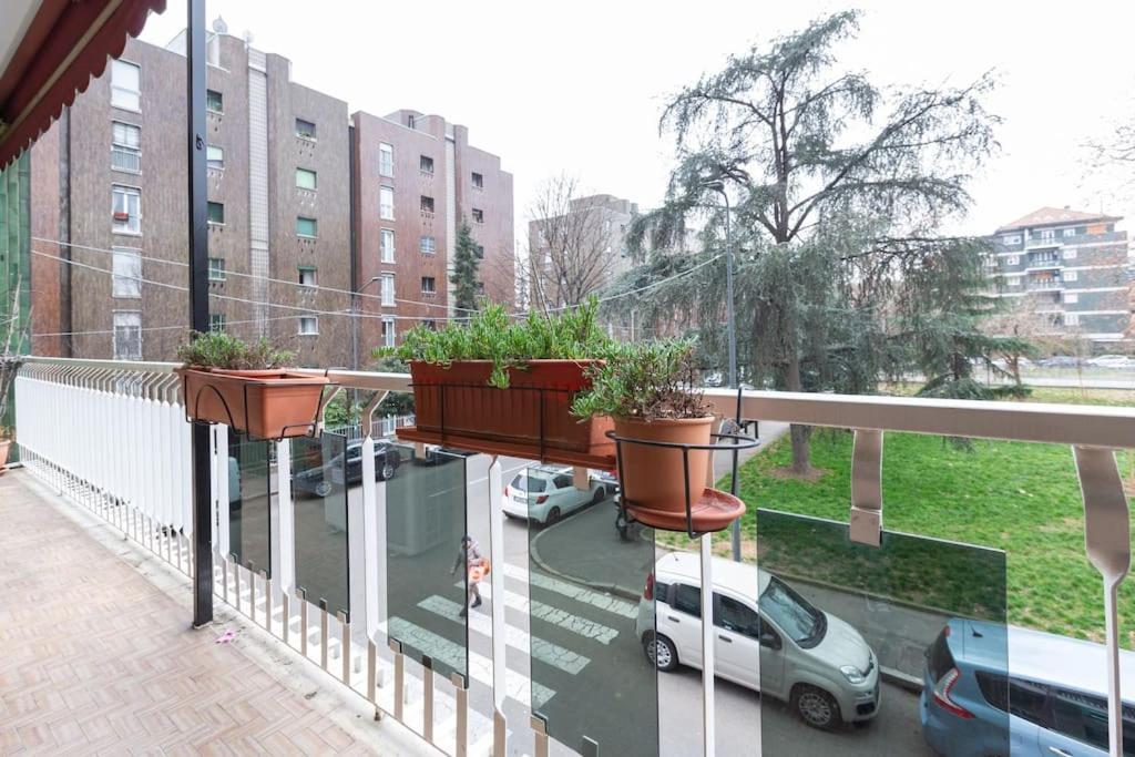 מילאנו Large Apartment Close To Metro מראה חיצוני תמונה