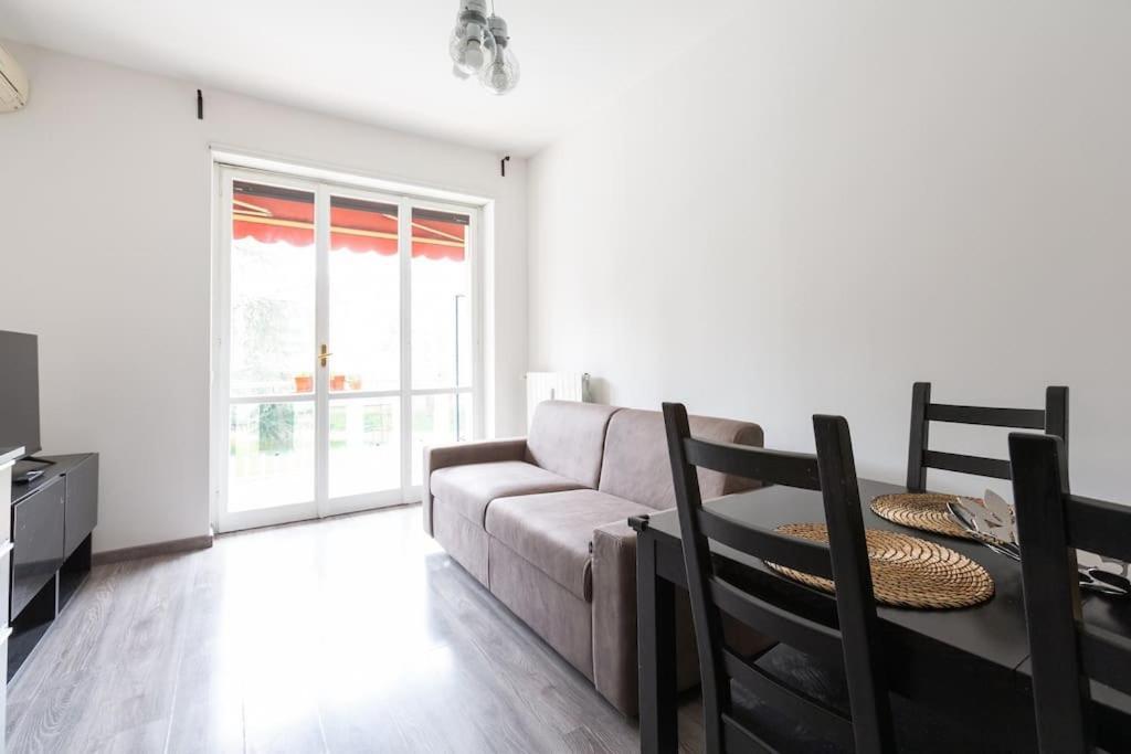 מילאנו Large Apartment Close To Metro מראה חיצוני תמונה